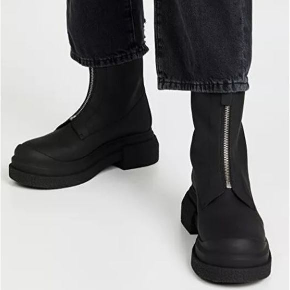 Stuart Weitzman Charli Zip Sport Bootie US Womens 10 / EU 40.5 - Picture 1 of 6